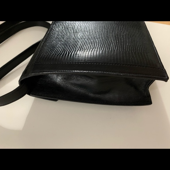 Authentic Yves Saint Laurent vintage lizard embossed leather shoulder bag - Picture 12 of 17